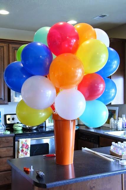 Balloon Craft, Balloons Decorations, Diy Balloon Decorations, Elmo Birthday, Balloon Centerpieces, Girls Camp, Circus Party, Decoration Originale, Big Top