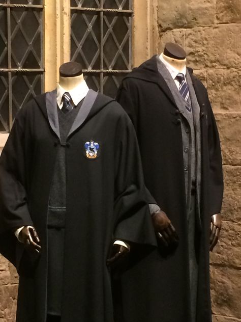 Ravenclaw Uniform Female Aesthetic, 1940s Hogwarts Uniform, Harry Potter Ravenclaw Uniform, Ravenclaw Cloak, Hogwarts School Uniform, Ravenclaw Uniform, Harry Potter Uniform, Ravenclaw Outfit, Hogwarts Uniform