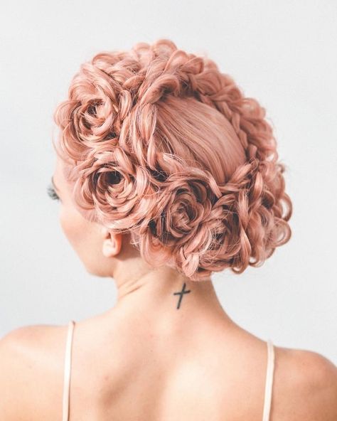 Braid Rose Hair, Flower Braided Hairstyles, Braided Prom Hairstyles Updo, Flower Updo Hairstyles, Flower Braid Hairstyles, Roses Hairstyle, Flower Updo, Rose Hairstyle, Purple Hair Color Ombre