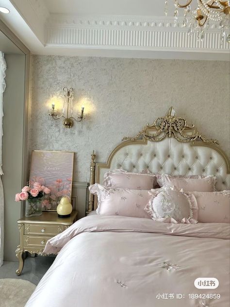 Dreamy Decor, Dekorasi Kamar Tidur, Classic Bedroom, Dreamy Room, Pink Vibes, Dream Room Inspiration, Room Makeover Bedroom, Dream House Interior, Room Makeover Inspiration