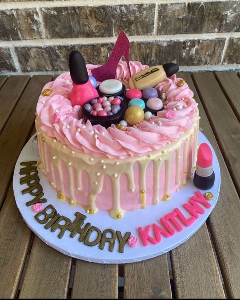 Threenager Birthday Party Decorations, Little Miss Threenager, Threenager Birthday, Threenager Party, 29th Birthday Cakes, Makeup Birthday Party, Makeup Cake, 9th Birthday Cake, Girls 3rd Birthday