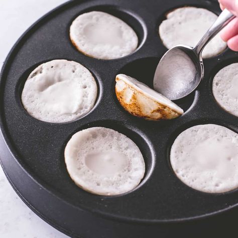 Thai Coconut Pancakes (Kanom Krok) | Inquiring Chef Thai Coconut Pancakes Recipe, Thai Coconut Pancakes, Thai Snacks, Coconut Pancakes, Cooking Jasmine Rice, Laos Food, Thai Coconut, Thai Street Food, Food Snack