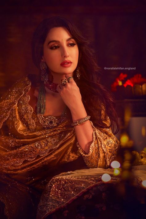 Diwali Photoshoot, Diwali Photo, Velvet Lehenga Choli, Designer Sarees Wedding, Velvet Lehenga, Nora Fatehi, Black Background Photography, Royalty Aesthetic, Traditional Outfit