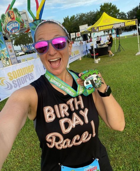 Celebrate your birthday in our fan favorite Birthday Race Rosé Balloons design like @ontherunwithrenee did on her birthday!! 🎉 #RawThreads #RawThreadsClub #RunEveryDay #HalfMarathon #Marathon #MarathonTraining #5k #10k #motivation #nevergiveup #youcandoit #inspiration #nonsweat #athleticwear #athleisure #runner #runners #runnersofinstagram #runnersofig #runnerlife #runnercommunity Balloons Design, Running Inspiration, Balloon Design, Marathon Training, Half Marathon, Running Clothes, Athletic Wear, 50th Birthday, Triathlon