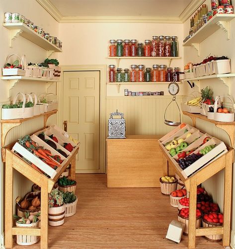 Small Fruit Shop Design, Fruit Store Design, Small Grocery Store Design, Fruit Market Design, Mini Market Store Ideas, Fresh Produce Storage, Small Store Design, Small Shop Interior, Fruit Store