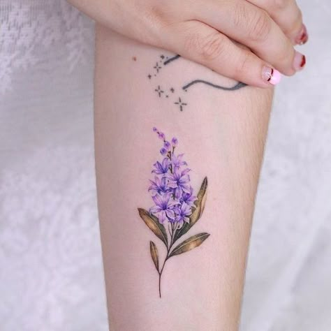 Tattoo Ideas Lilacs, Lilac Tattoo Ideas, Sunflower Lilac Tattoo, Lilac Tattoos For Women, Lilac Branch Tattoo, Lilac Bouquet Tattoo, Purple Lilac Tattoo, Simple Lilac Tattoo, Lilac Tattoo Black And White