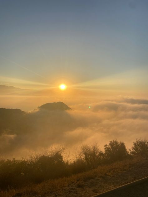 Soft Sunrise Aesthetic, Sunrise Aesthetic Mountain, Sunrise Hike Aesthetic, Sunrise Aesthetics, Morning Sunrise Aesthetic, Sunrise Lighting, Sunrise Over Mountains, Soft Sunrise, Sunrise In The Mountains