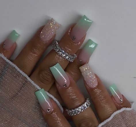 Mint Green Nails With Rhinestones, Mint Color Nails Acrylic, Nails Light Green Mint, Sage Green Square Acrylic Nails, Light Green Nails With Glitter, Miss Green Nails, Pistachio Nails Acrylic, Mint Blue Nails Acrylic, Mint Ombre Acrylic Nails