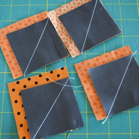 Make This: Fall Pumpkin Table Runner Tutorial Pumpkin Quilt Pattern, Halloween Quilt Patterns, Fall Quilt Patterns, Table Runner Tutorial, Pumpkin Table Runner, Halloween Sewing, Fall Sewing, Quilted Table Runners Patterns, Fall Quilts