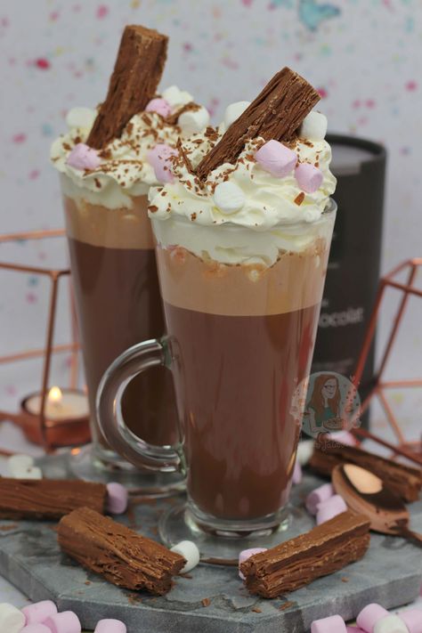 Hot Chocolate 'The Works'! Fancy Hot Chocolate, Winter Sweets, Best Hot Chocolate, Janes Patisserie, Delicious Hot Chocolate, Hot Chocolate Drinks, Hot Chocolate Marshmallows, Christmas Hot Chocolate, Chocolate Milkshake