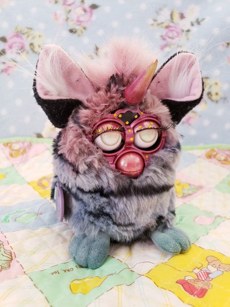 Furby Custom, Cursed Furby Aesthetic, Custom Furby, Creatures Of Comfort, Retro Toys, Halloween Themes, Fur Babies, Art Dolls, Game Art