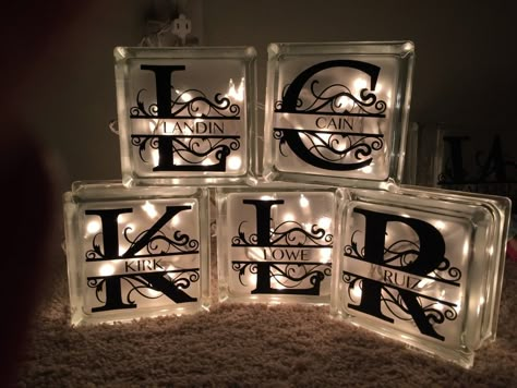 Step by step, how to make decorative lighted glass blocks Glass Blocks With Lights, Decorative Glass Blocks, Glass Block Ideas, Glass Block Crafts, Lighted Glass Blocks, Diy Blocks, Glass Brick, Block Craft, Glass Cube