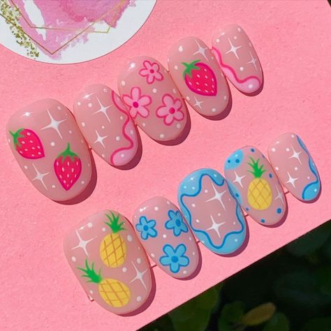 40 Casual Summer Nails to Inspire You Cute Drawings Nails, Madoka Magica Nails, Cute Short Nail Art, Sherbert Nails, Weird Nails Design, Fake Nails Designs, Art Deco Nails, Cute Simple Nails, Cute Nail Art Designs