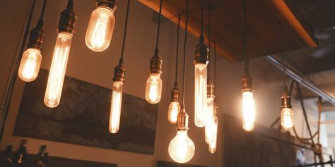 9 Ways to Kill Your Electric Bill with an Energy-Efficient Rental Property Edison Lamp, Edison Lighting, Vintage Bulb, Retro Lamp, Design Apartment, Décor Boho, Incandescent Lamp, Design Light, Wholesale Suppliers