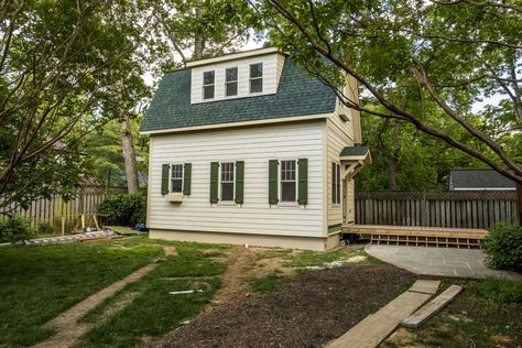 Granny Unit, Porch Styles, Accessory Dwelling Unit, Lots Of Windows, Slowly But Surely, Aging In Place, Granny Flat, Side Yard, Future Ideas