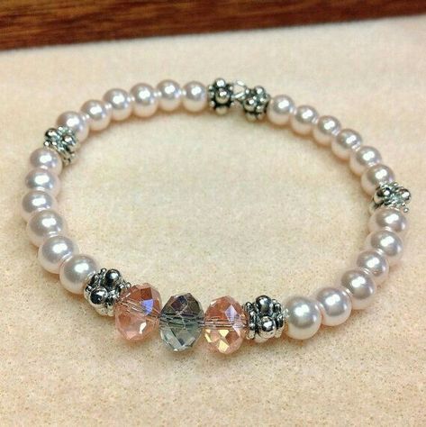 Bracelets Ideas Aesthetic, Bracelets Ideas, Bracelet Pandora, Beaded Bracelets Tutorial, Diy Bracelet Designs, Beads Bracelet Design, Crystal Beads Bracelet, Beads Bracelets, Homemade Jewelry