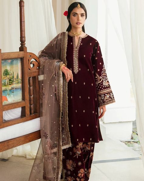 +92 310 0225488 +92 322 2309626 For online booking PRICE….5950/*- Our Official Website : www.zrcollection.pk FABRIC Shirt: VELVET Dupatta: ORGANZA Trouser: SILK WORK SEQUENCE MEASUREMENTS SHIRT Length: 44 Inches Width: 30 Inches Subscribe to Our YouTube Channel: https://www.youtube.com/channel/UC3jHPLAX8F5xHeqGsksrmeA Facebook: https://www.facebook.com/ZRCollection1 Instagram: https://www.instagram.com/zrcollection01 Velvet And Organza Dress, Printed Velvet Suit Design, Velvet Shalwar Kameez, Velvet Dress Indian, Velvet 3 Piece Suit, Velvet Salwar Kameez, Pakistani Velvet Dresses, Pakistani Velvet Suits, Velvet Salwar