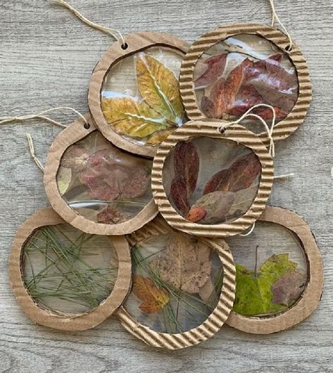 Nature Ornaments, Natural Christmas Ornaments, Nature Crafts Kids, Math Club, Yule Crafts, Easy Christmas Ornaments, Toddler Arts And Crafts, Deco Nature, Market Ideas