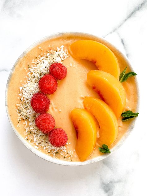 Vegan Fuzzy Peach Smoothie Bowl | Liv Gluten-Free Thick Smoothie Bowl, Vegan Smoothie Bowl Recipes, Peach Smoothie Bowl, Peach Frozen Yogurt, Thick Smoothie, Sorbet Dessert, Fuzzy Peach, Vegan Smoothie Bowl, Peach Smoothie