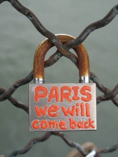 The locking gate Pont Des Arts Paris, Love Locks, Love Lock, I Love Paris, Paris Love, Living In Paris, Visit Paris, Paris Travel, To The End