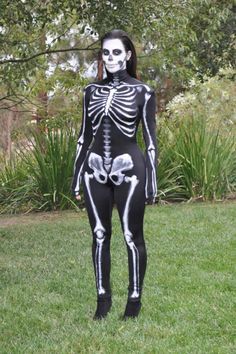 1000+ ideas about Skeleton Costume Women on Pinterest | Skeleton ... Zombie Costume Women, Halloween Decorations Indoor Scary, Skeleton Costume Women, Kim Kardashian Photoshoot, Halloween Facebook Cover, Den Mrtvých, Kim Kardashian Dresses, Skeleton Halloween Costume, Duo Halloween Costumes