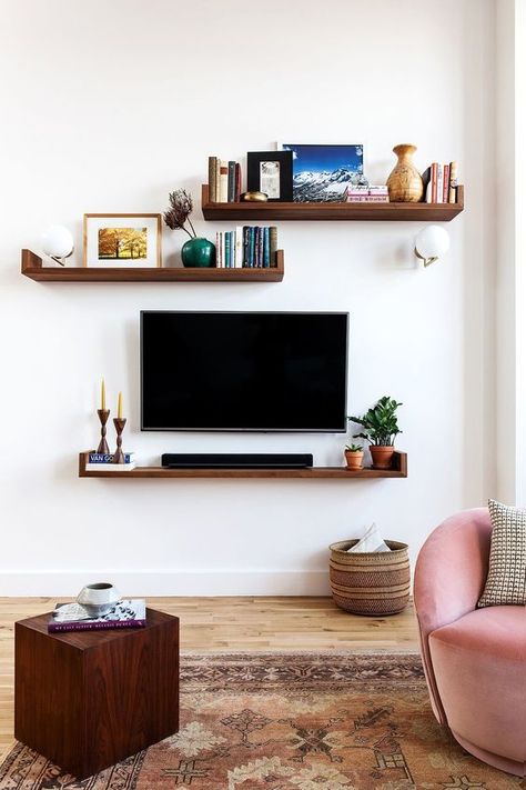 How to Make Your Living Room Look More Elegant Using a Floating TV Stand Styled Shelves, Tv Wall Decor, Art Tv, Floating Shelves Diy, Estantes Flotantes, Living Room Tv Wall, Room Decorating, Rustic Living Room, Living Room Diy