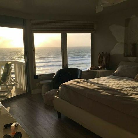 Morning Sunrise, Aesthetic Rooms, Dream Apartment, House Room, Dream Rooms, Aesthetic Bedroom, House Inspo, Dream Room, 인테리어 디자인