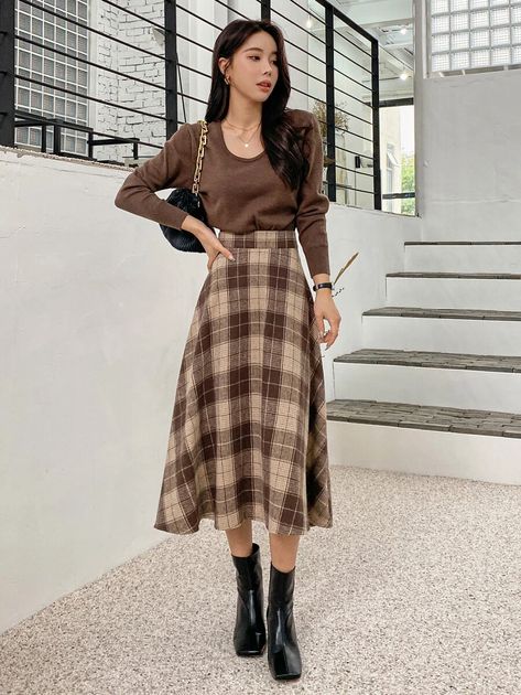 Plaid Skirt, A Line Skirt, Midi Skirt, Outfit Ideas, High Waist, A Line, Plaid, Skirt