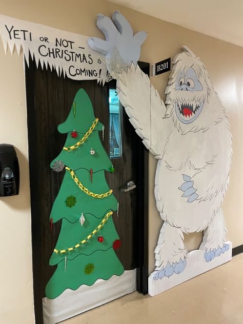 Winning Door Decorating Contest, Elaborate Christmas Door Decorations, Best Christmas Classroom Door, Yeti Classroom Door, Yeti Christmas Door, Christmas Classroom Door Decorating Contest, Yeti Door Decorations For School, Christmas Classroom Door Ideas Teachers, Rudolph Door Decorating Ideas