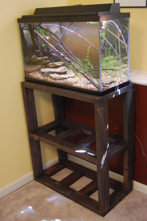 Diy Fish Tank Stand, Diy Aquarium Stand, Log Crafts, Reptile Pets, Jigsaw Projects, Aquarium Stands, Fish Stand, Fish Tank Stand, Fish Ideas