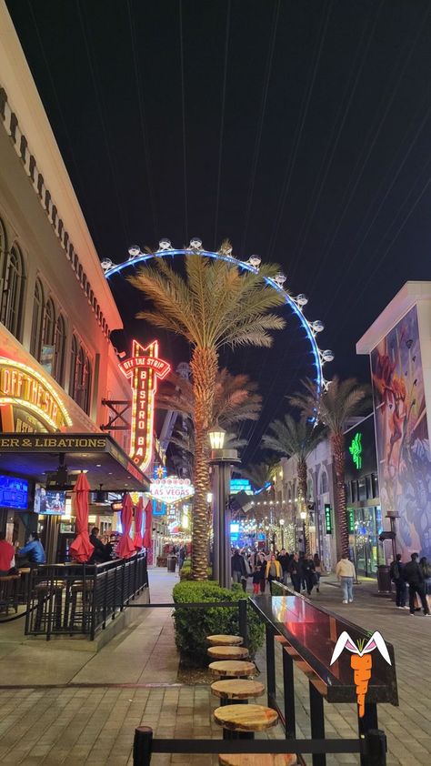 The High Roller Vegas circa 2022 Credit: Medicinal Carrots #wanderlust #vegas #travel #photography #bucketlist #night Vegas Roller Coaster, Vegas Inspo Pics, High Roller Las Vegas, Miami Landscape, Last Vegas, Wallpaper Preppy, Vegas Travel, Las Vegas Vacation, Sky Pics