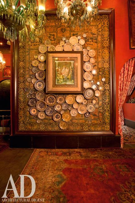 Sabyasachi Mukherjee’s new store in Kalaghoda Mumbai <3 Sabyasachi Interior Design, Sabyasachi Decor, Devika Narain Decor, Wallpaper Sabyasachi, Sabyasachi Boutique Interior, Sabyasachi Store Interior, Sabyasachi Store, Rajasthani Interior Design, Sabyasachi Delhi Store