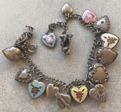 Clock Jewelry, Arrow Heart, Mia 3, Charms Bracelet, Dope Jewelry, A Bracelet, Funky Jewelry, Jewelry Lookbook, Jolie Photo