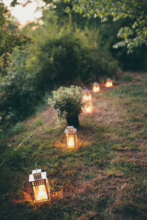 Lanterns lighting the way. Photography by annajayephotography.com Forest Wedding, Wedding Lights, Rehearsal Dinner, Farm Wedding, Lantern Lights, In The Woods, Garden Wedding, Future Wedding, Garden Party