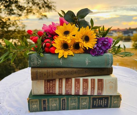 Decorating with Vintage Books: 20+ Ideas | Dabbling & Decorating Farmhouse Bookshelf, Table Decor Farmhouse, Welcome Pictures, Lake District Wedding, Library Wedding, English Wedding, Wedding Table Centerpieces, Book Decor, Classic Books