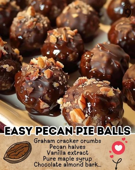 Pie Balls, Pecan Pie Balls, Pecan Balls, Pecan Pie Cookies, Graham Cracker Recipes, Pecan Pie Easy, Easy Candy, Chocolate Pecan Pie, Dessert Bites