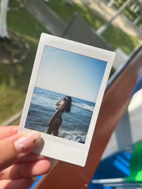 Beach Polaroid Pictures, Polaroid Pictures Ideas, Polaroid Poses, Poloroid Pictures Ideas, Beach Polaroid, Polaroid Pics, Skiathos Greece, Polaroid Instax, Beach Instagram Pictures