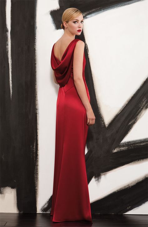 Black Tie Affair: St. John Collection Liquid Satin Gown #Nordstrom #Holiday #Designer Evening Dress Long, Mode Tips, 파티 드레스, Long Red Dress, Black Tie Affair, Black Tie Dress, Red Gowns, Dior Couture, Satin Gown