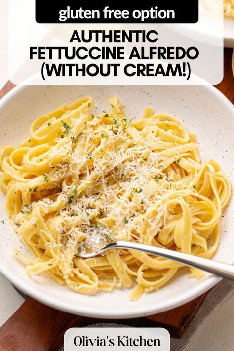 This fettuccine alfredo is made in the traditional Italian style without heavy cream. Butter, garlic, and parmigiano reggiano mixed with starchy pasta water form a creamy, luscious sauce without extra dairy. This recipe comes together in just 15 minutes, and can easily be made gluten-free. Alfredo Sauce Recipe No Heavy Cream, Fettuccine Sauce Recipe, Alfredo No Heavy Cream, Chirozo Recipes, Alfredo Sauce Without Cream, Authentic Alfredo Sauce, Fettuccine Sauce, Easy Chicken Fettuccine Alfredo, Fettucini Alfredo Recipe