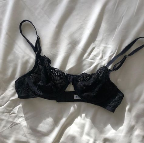 Lingerie Aesthetic, Dr Closet, Short Hair Trends, Cotton Bras, Chill Outfits, Bras And Panties, Cute Love Songs, Fashion Inspo Outfits, Clothing And Shoes