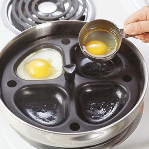 How to Poach Eggs Poched Eggs, Cooking Poached Eggs, Egg Poacher Pan, Healthy Eating Menu, Poaching Eggs, Poach An Egg, Poached Egg Recipe, How To Make A Poached Egg, Boiled Egg Recipes