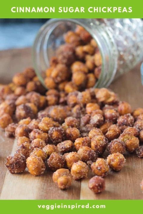 Crunchy, sweet, and totally delicious, these Cinnamon Sugar Roasted Chickpeas are perfect for snacking all year round! Great for after school snacks, late night munchies, or holiday party nibbles. Quick and easy to make! Snacks Late Night, Roasted Chickpeas Snack, Late Night Munchies, Party Nibbles, Chickpea Recipes Roasted, Chickpea Snacks, Crunchy Chickpeas, Vegan Snack Recipes, Pea Recipes