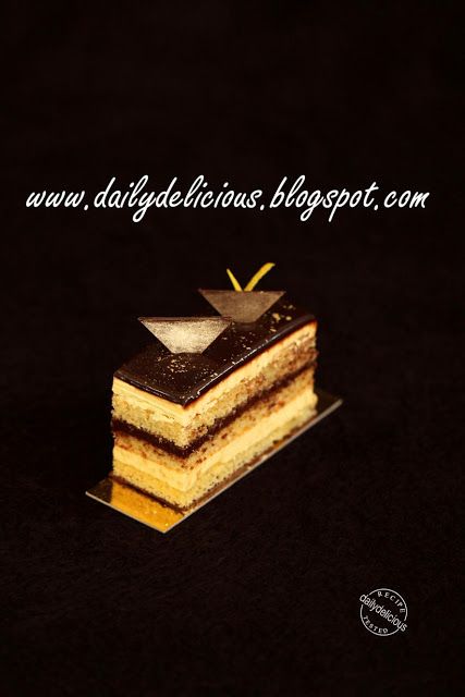 dailydelicious: L'opéra de citron: Lemon Opera, tangy, sweet and bitterness, all in one! Boston Cream Cake, Almond Coffee, Opera Cake, Dessert Cakes, Making Cake, Mousse Dessert, Individual Desserts, Crepe Cake, Boston Cream