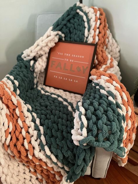 Blankets For Gift, Cozy Fall Blanket, 3 Color Chunky Knit Blanket, Fake Wrapped Presents, Chunky Knit Blanket Fall Colors, Fuzzy Crochet Blanket, Fall Knit Blanket, Hand Knitting Blanket Pattern, Chunky Knit Blanket Colors