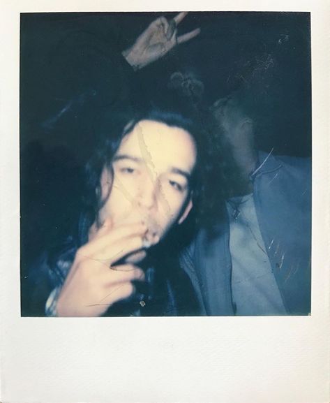 ••matty🖤🖤•• #the1975 #mattyhealy #polaroid Matthew Healy, Morgan Evans, George Daniel, Matt Healy, Tyler Blackburn, Jamie Fraser Sam Heughan, Matty Healy, Daniel Gillies, Jamie Campbell Bower