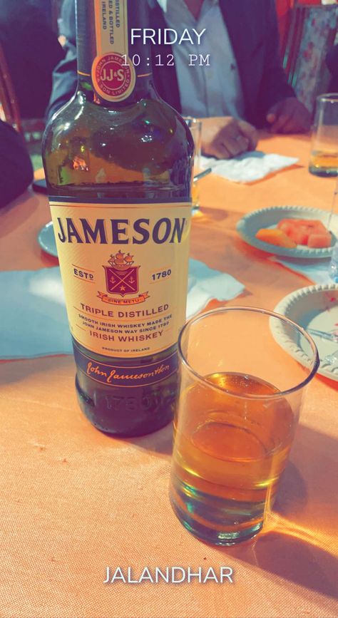 Jameson Whiskey Drinks, Halo Tattoo, Becky G Outfits, Less Social Media, Jameson Whiskey, Jameson Irish Whiskey, Beer Photos, Snap Story, Snap Snapchat