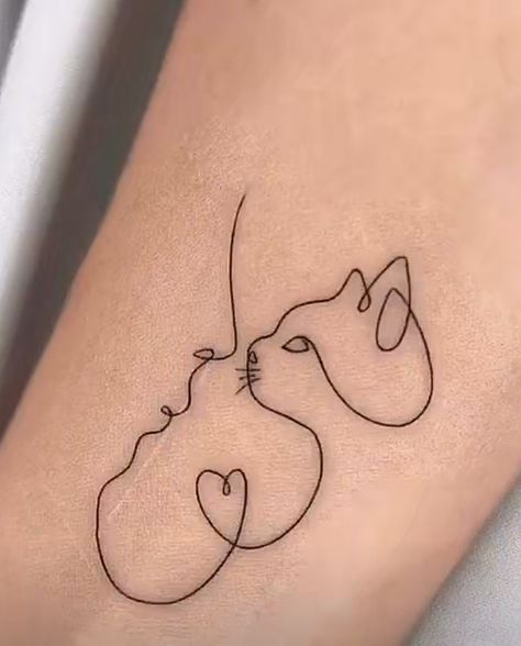 Small Pretty Tattoos, Cat Tattoo Designs, Cute Tiny Tattoos, Minimalist Tattoos, Classy Tattoos, Line Art Tattoos, Discreet Tattoos, Subtle Tattoos, Elegant Tattoos