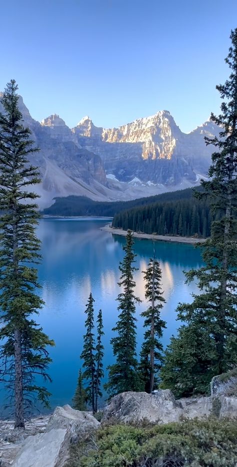 Image Nature, Landscape Photography Nature, Pretty Landscapes, Wallpaper For Your Phone, Banff National Park, Beautiful Scenery Nature, Alam Yang Indah, Beautiful Nature Pictures, Beautiful Places To Travel