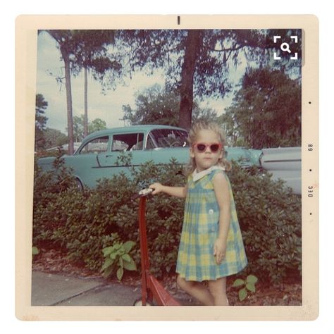 Little Inez was already hip to the witness protection program Old Polaroid, Another Day In Paradise, Polaroid Photo, Time Pictures, Intimate Photos, Vintage Polaroid, Kindergarten First Day, Polaroid Pictures, Photography Challenge