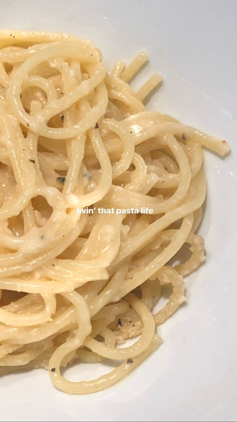 Pasta Ig Story, Pasta Captions Instagram, Pasta Story Instagram, Pasta Instagram Story, Weird Captions, Food Captions, Food Snap, Ig Story Ideas, Caption Ideas